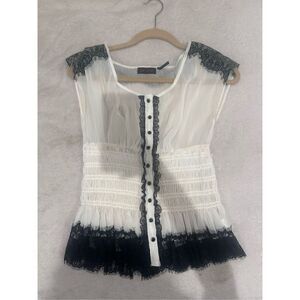 Love culture size M women’s blouse white and black